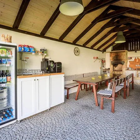 Apartamento Arnoltice 10 By Interhome